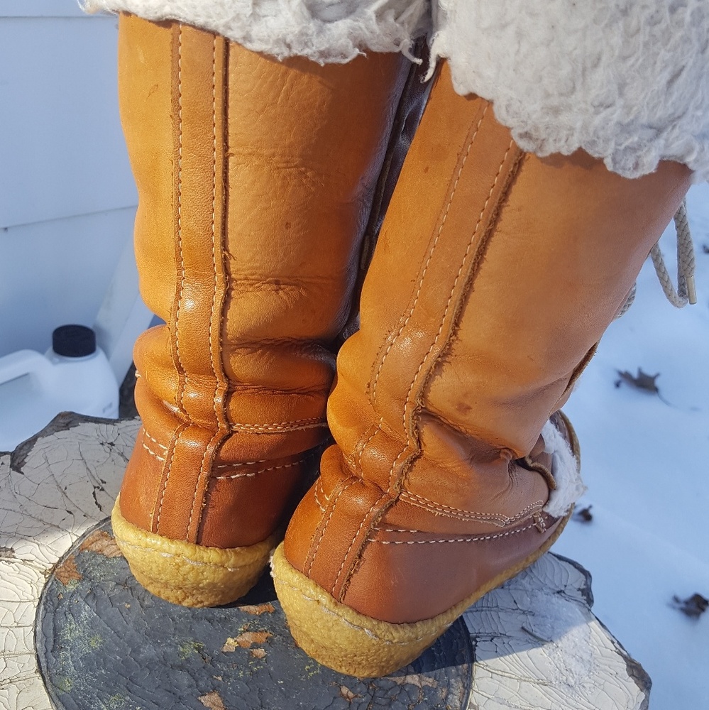 🚫SOLD🚫 Vintage Mukluk Moccasin Leather Boots 7 - Picture 3 of 8